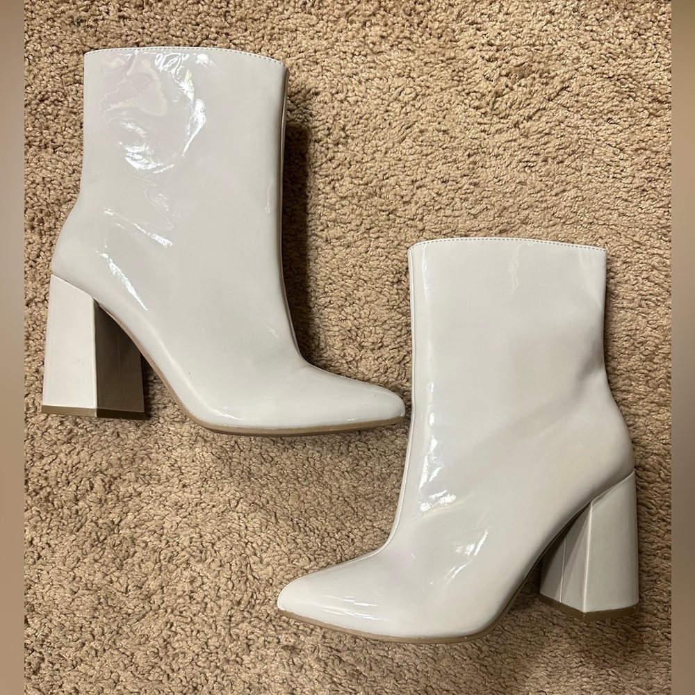 Crown & Ivy Glossy Cream Heeled Boots